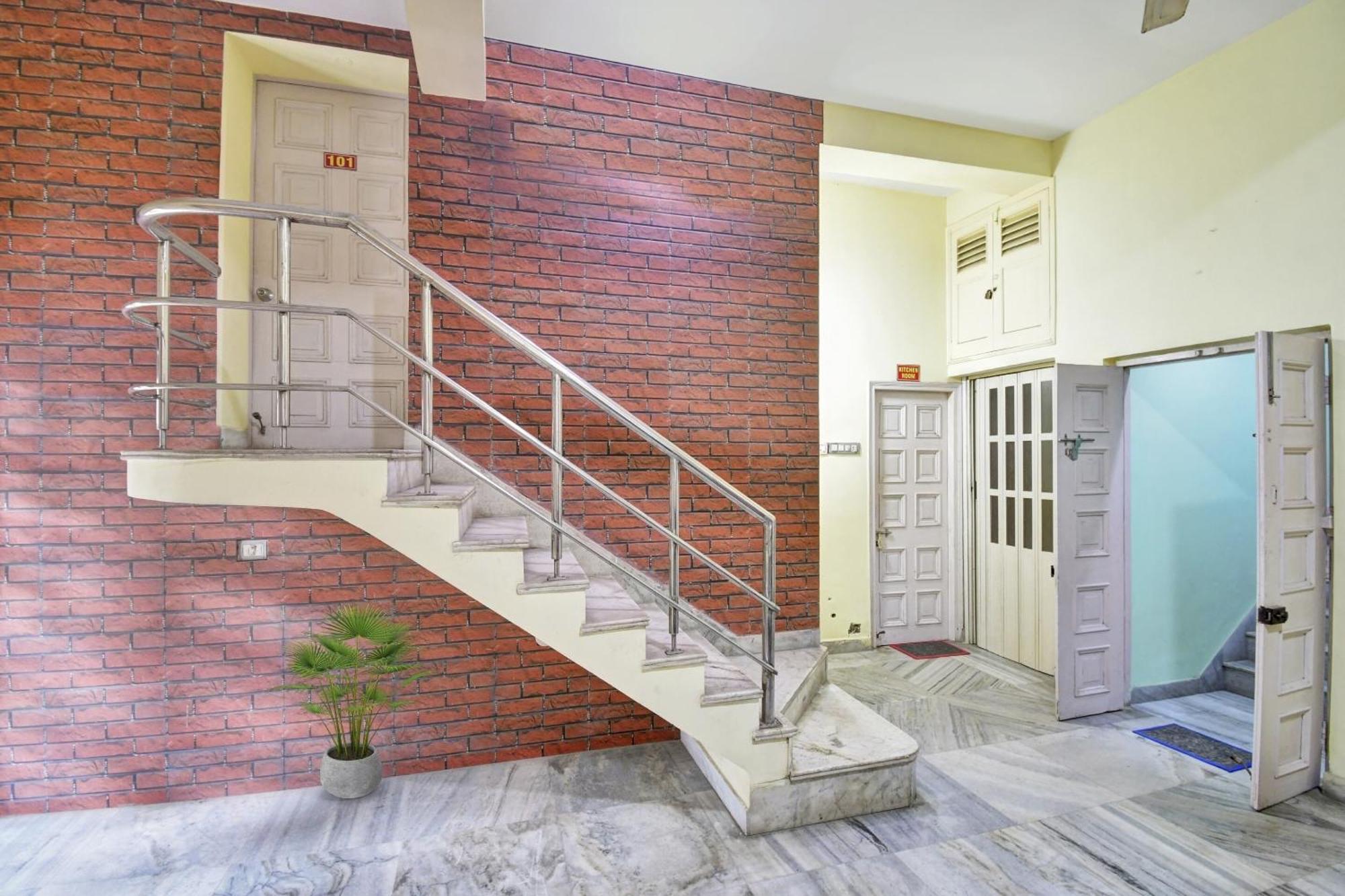 Hotel O R A Homestay Near Acropolis Mall Kolkata Bagian luar foto
